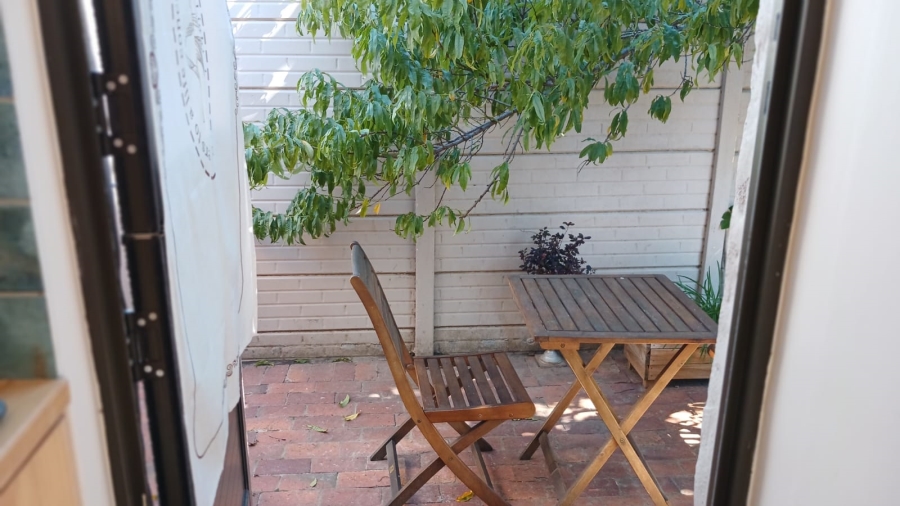 To Let 1 Bedroom Property for Rent in Goedehoop Western Cape